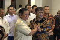 Ketua Umum Partai Gerindra Prabowo Subianto bertemu dengan politikus PDI-P Budiman Sudjatmiko. Pertemuan itu berlangsung di kediaman Prabowo, Jalan Kertanegara, Jakarta Selatan, Selasa (18/7/2023). (KOMPAS.com)