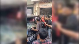 Aksi Brutal Pengantar Jenazah (Detik News)