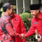 Presiden Jokowi dan Ganjar Pranowo saat di Rakernas PDIP (CNN INDONESIA)
